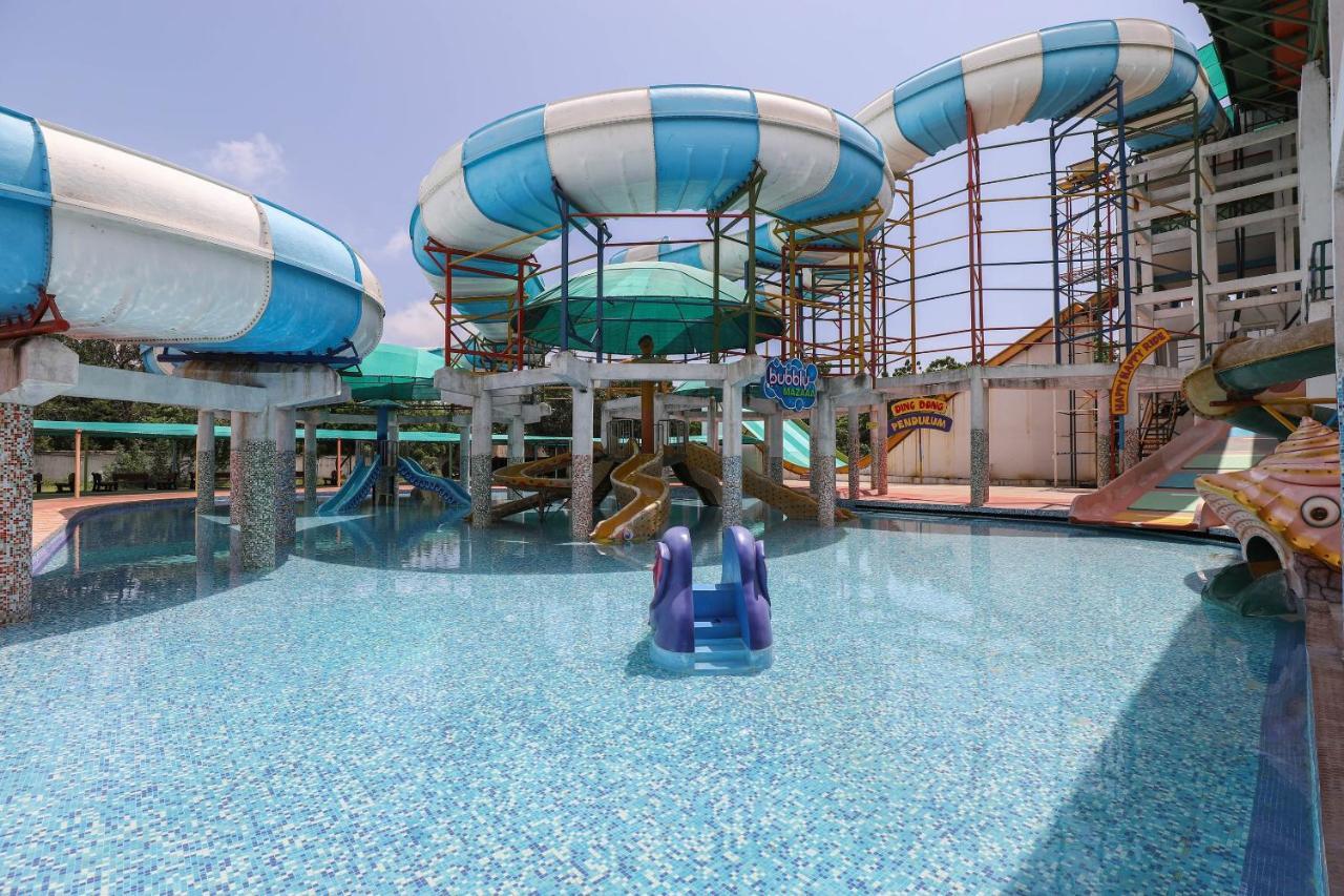 Capital O 49279 Chhab Chhaba Chhab Water Fun Park & Resort Damka Eksteriør billede