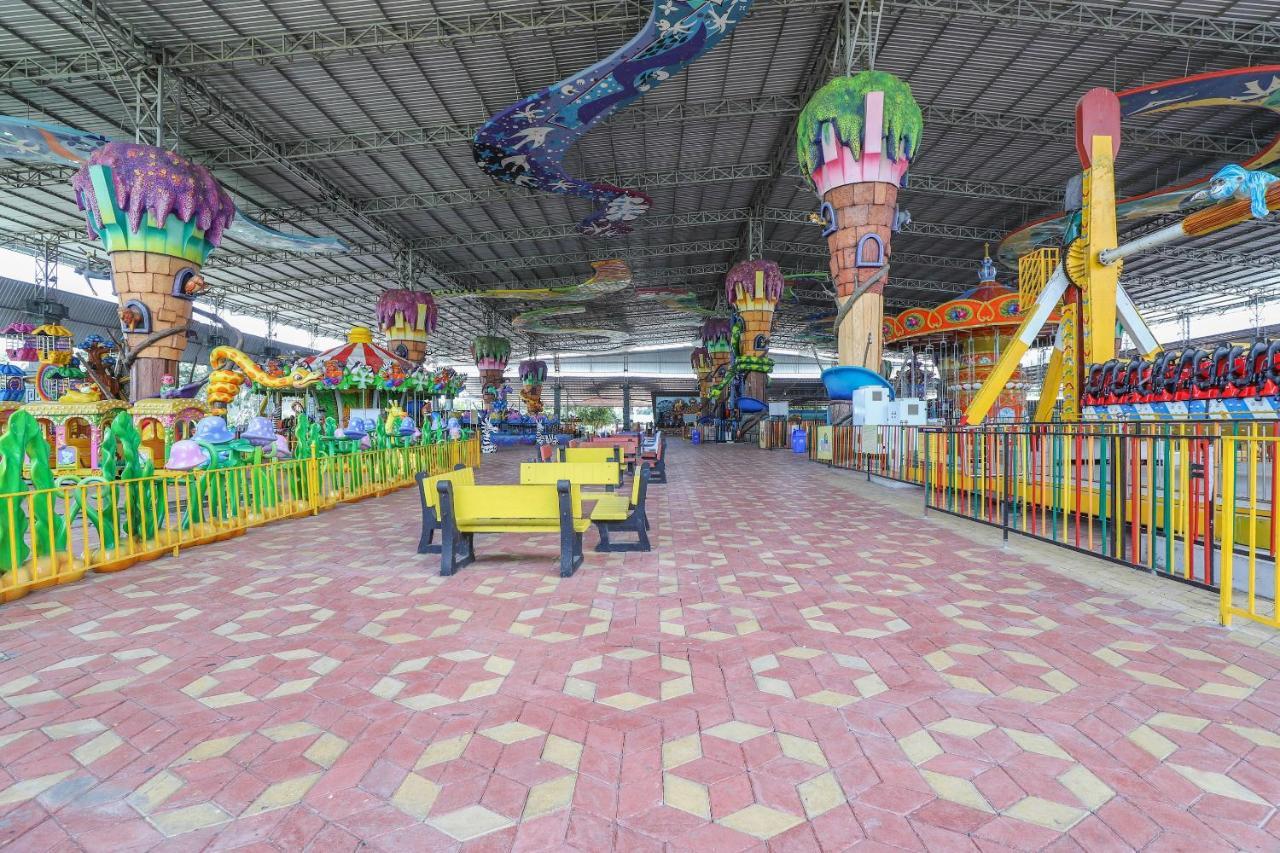 Capital O 49279 Chhab Chhaba Chhab Water Fun Park & Resort Damka Eksteriør billede